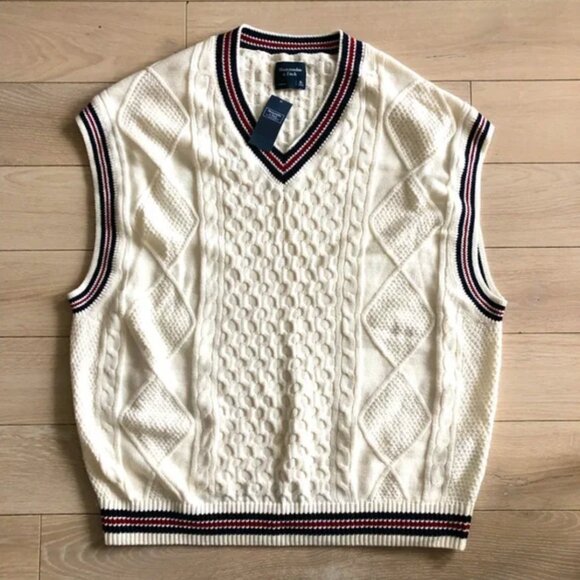 NWT Abercrombie & Fitch Cable Knit Oversized Sweater Vest in Cream Size XL - Picture 2 of 9